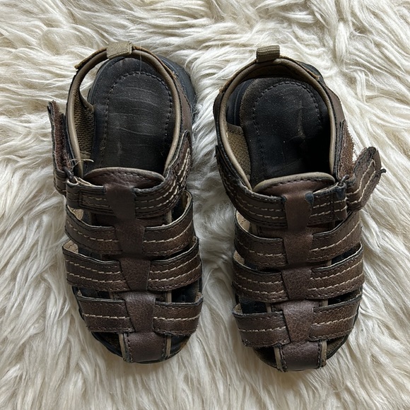 Carters, brown, gladiator, open sandal leather? - Picture 2 of 8